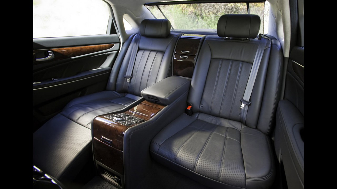 Hyundai inicia vendas do sedã de luxo Equus no Brasil ao preço de R$ 320.000