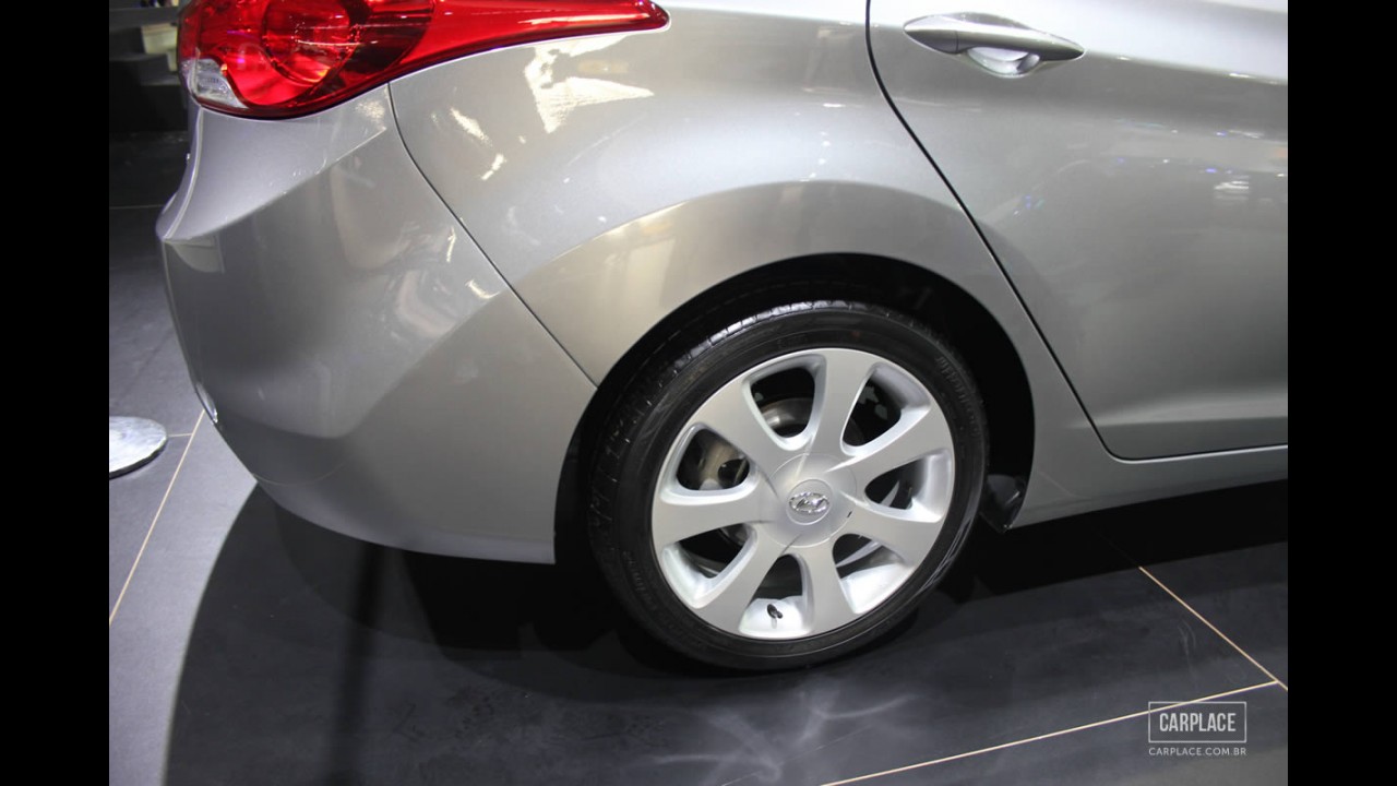 Salão do Automóvel: Hyundai surpreende e traz Elantra com motor 2.0 Flex de 174 cv