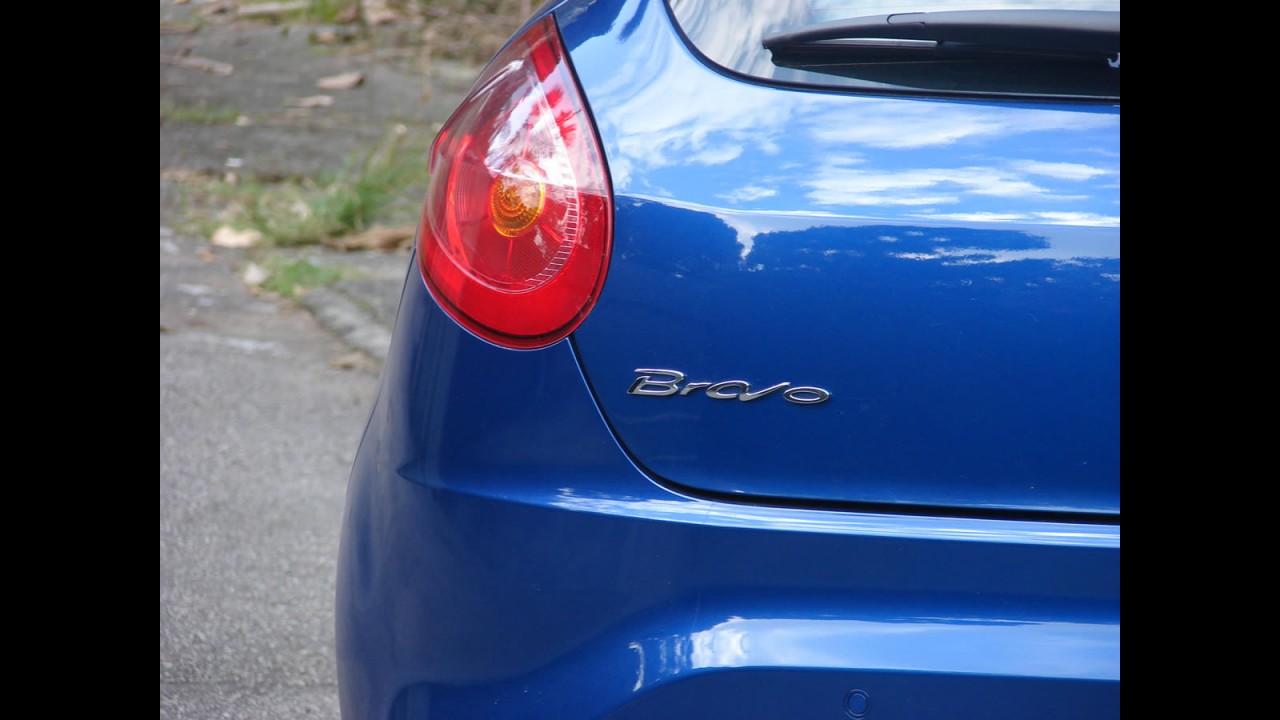 Avaliação - Fiat Bravo Essence 1.8 16V e.TorQ 2011 (Manual)