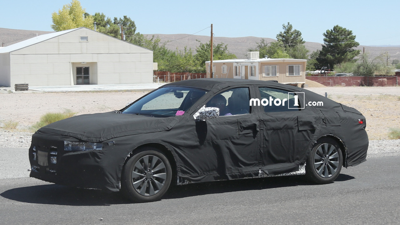 2018 Honda Accord Spy Shots >> 2018 Honda Accord Spy Shot Motor1 Com Photos 2018 Honda Accord Spy Shots >> 2018 Honda Accord Spy Shot Motor1 Com Photos