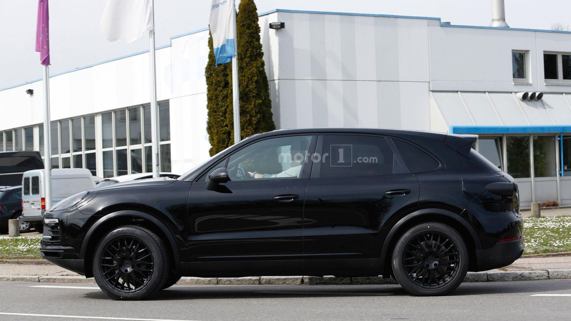 2018 Porsche Cayenne Spied In Germany