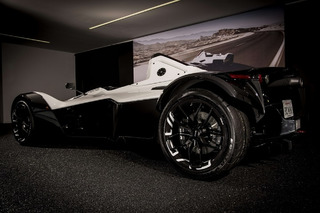Track-Focused BAC Mono Gets Even Lighter With Carbon Composite Wheels