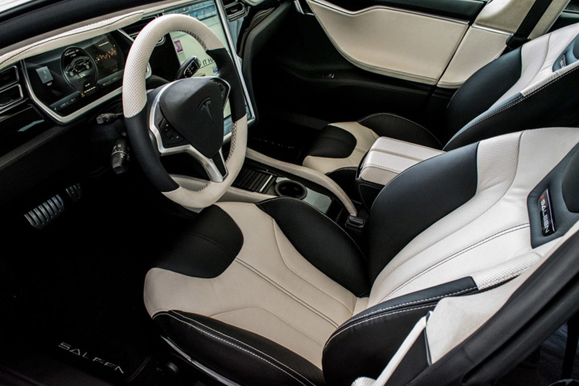 Saleen Overhauls Tesla Model S into FourSixteen: Pebble Beach