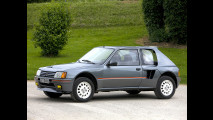 Peugeot 205 T16, le foto storiche