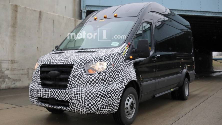 Ford Transit spy photo
