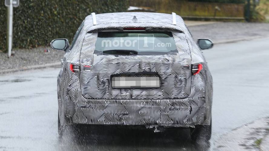 Toyota Auris Touring Sports 2019 fotos espía