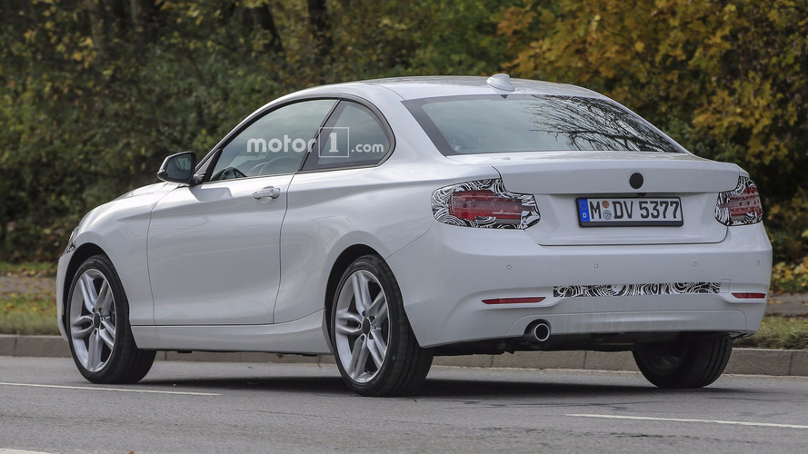 2018 BMW 2 Series Coupe facelift spy photo