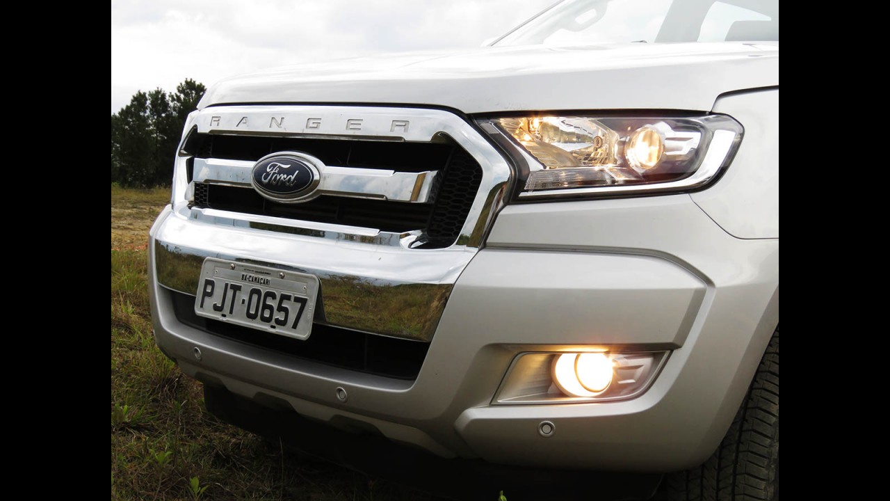 Teste CARPLACE: Novas GM S10 e Ford Ranger 2017 disputam clássico do interior