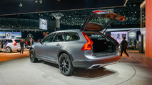 2017 Volvo V9 Cross Country: LA 2016