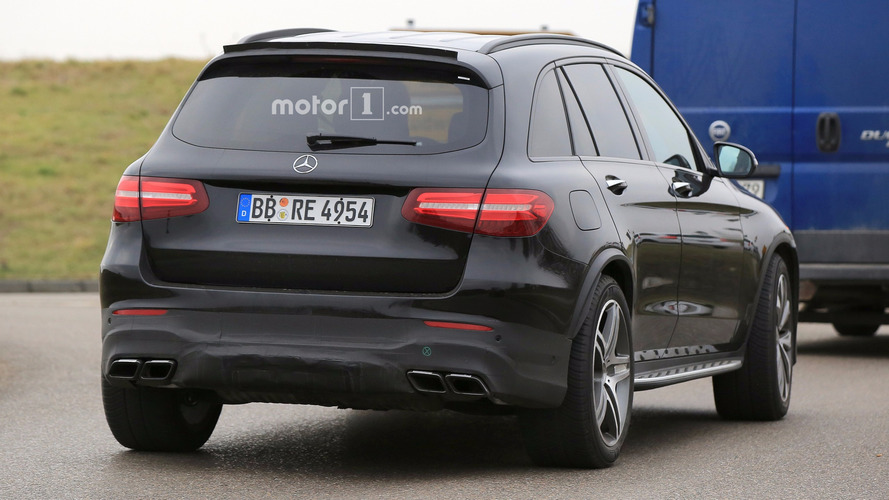 Mercedes-AMG GLC63 casus fotoğrafları