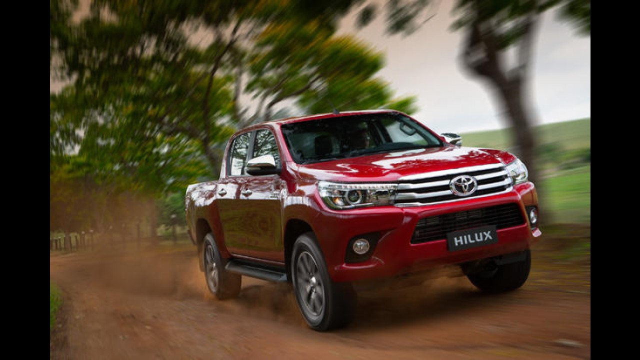 Volta rápida: Nova Hilux 2016 muda de corpo sem perder a alma