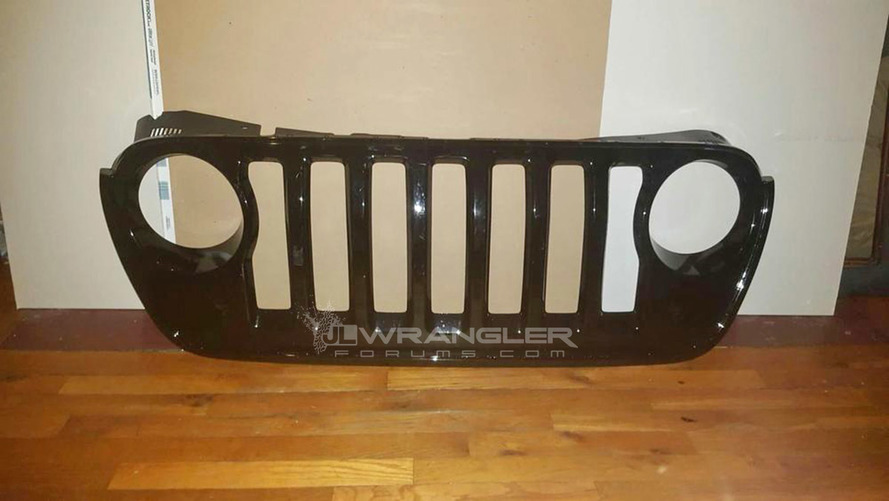 2018 Jeep Wrangler front grille