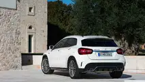 2017 Mercedes-AMG GLA 45