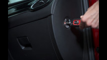 Bimbi in auto, come montare il seggiolino