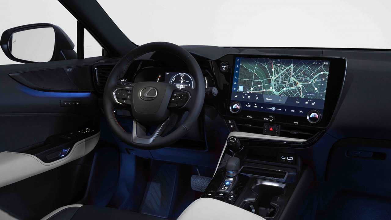Lexus NX 2021