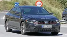 Makyajlı Volkswagen Jetta GLI İlk Casus Fotoğraflar