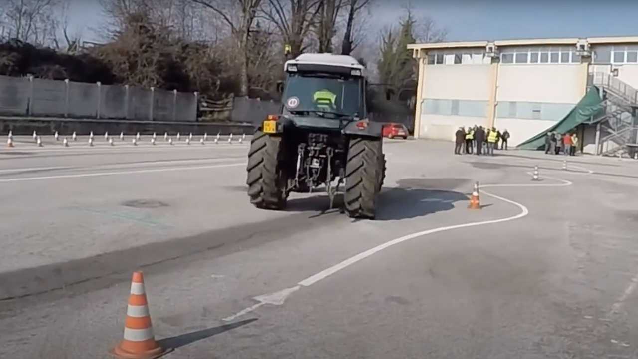 patentino trattori