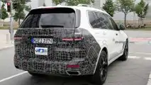 2023 BMW X7 facelift new spy photo (rear)
