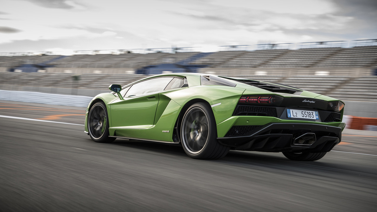 2017 Lamborghini Aventador S Coupe