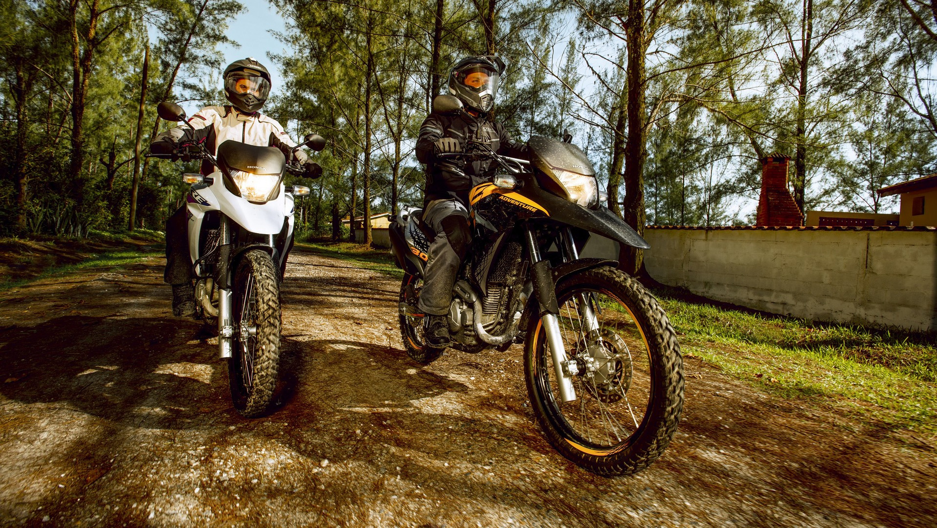 xre 300 adventure 2016