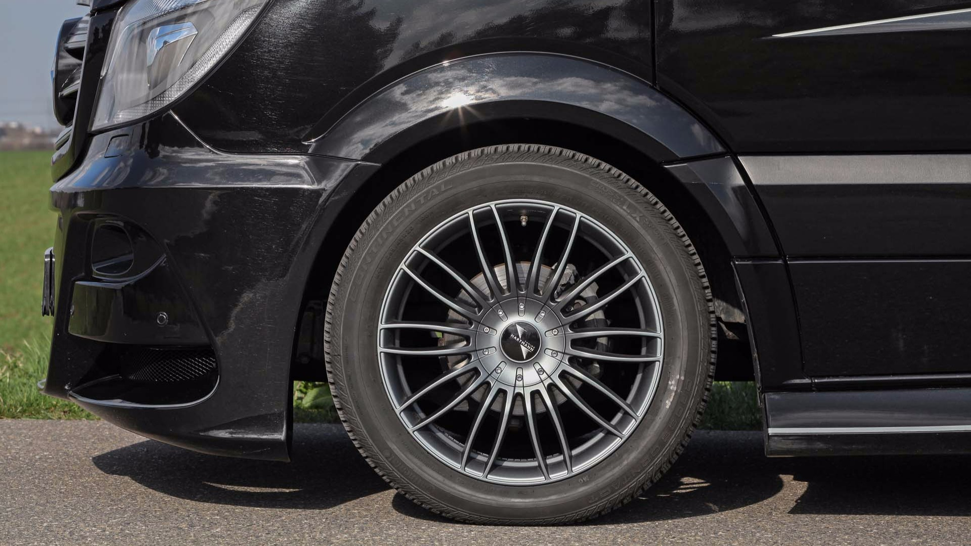 Este Mercedes Sprinter es una camper que no renuncia a la deportividad