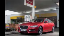 Tankrechnung im Auto bezahlen
