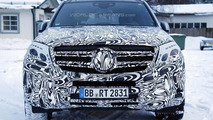 2016 Mercedes-Benz GLS spy photo