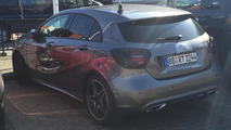 Mercedes-Benz A45 AMG facelift spy photo / autojunk.nl