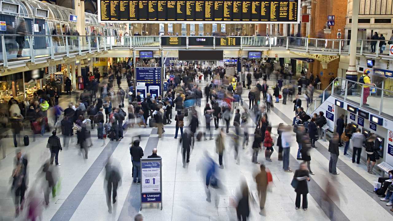 Liverpool street station in the UK at rush hour