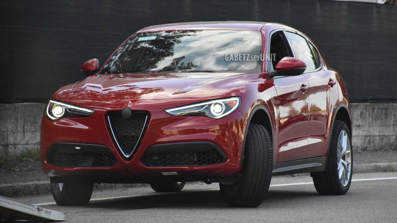 Maserati baby SUV, le prime foto spia