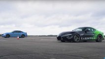 Modifiyeli Bir Toyota Supra ile BMW M4'ün Drag Yarışı