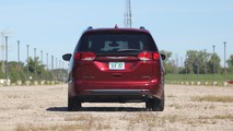 2017 Chrysler Pacifica Limited Review