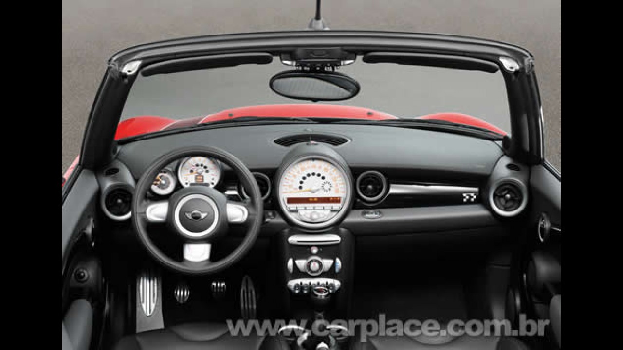Mini John Cooper Works Conversível - Versão tem motor 1.6 turbo de 213cv