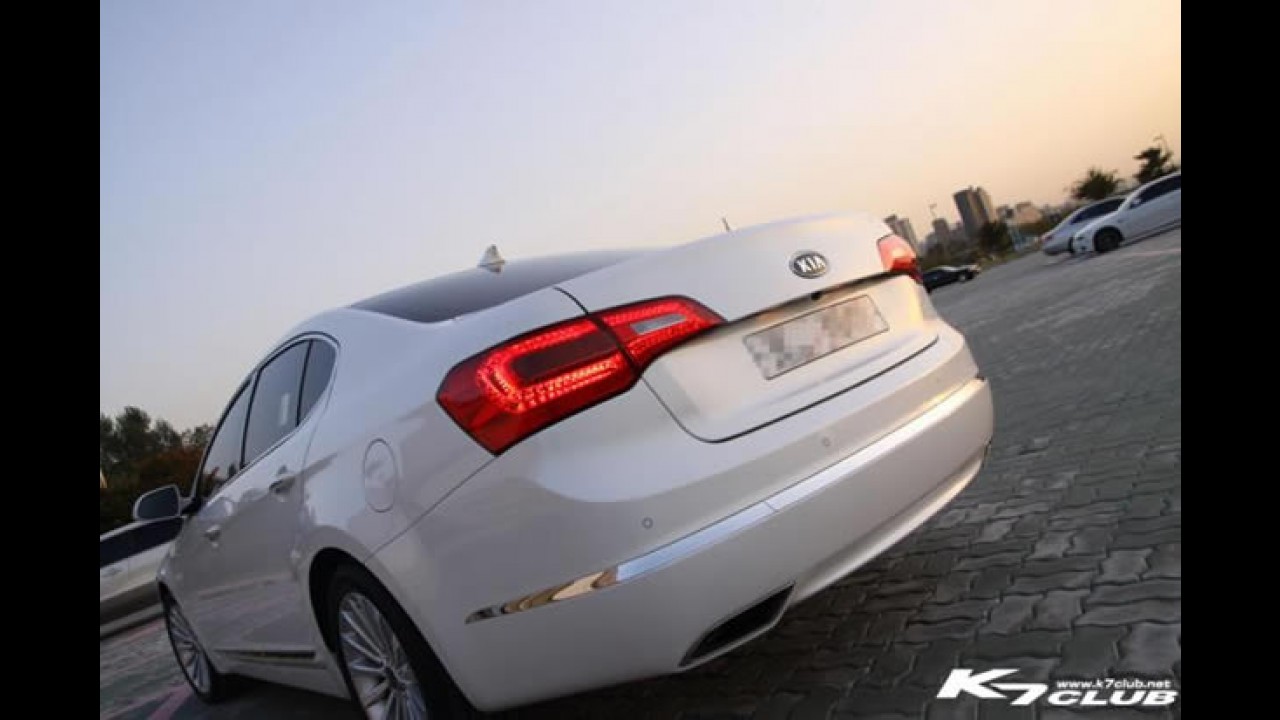 Novo sedan Kia K7 chega como Cadenza em mercados fora da Coréia - Veja mais fotos
