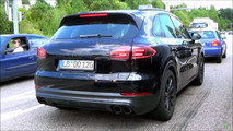 Porsche Cayenne casus video