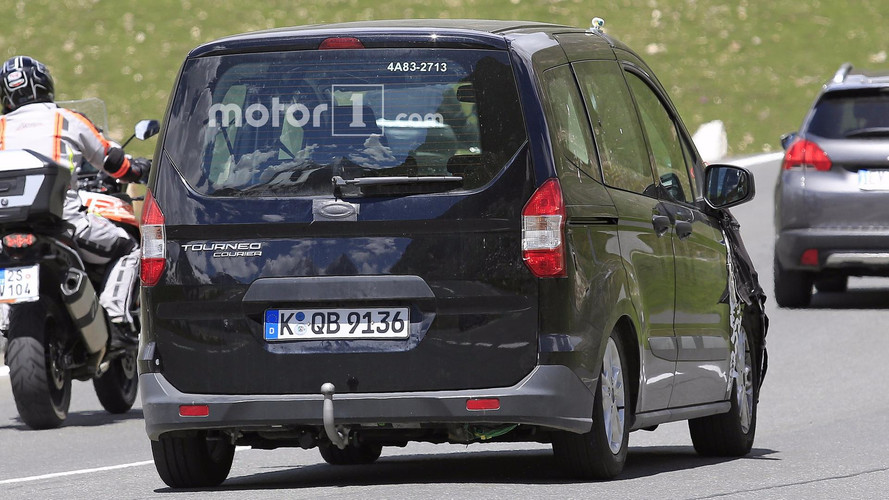Ford Tourneo Courier spy photo