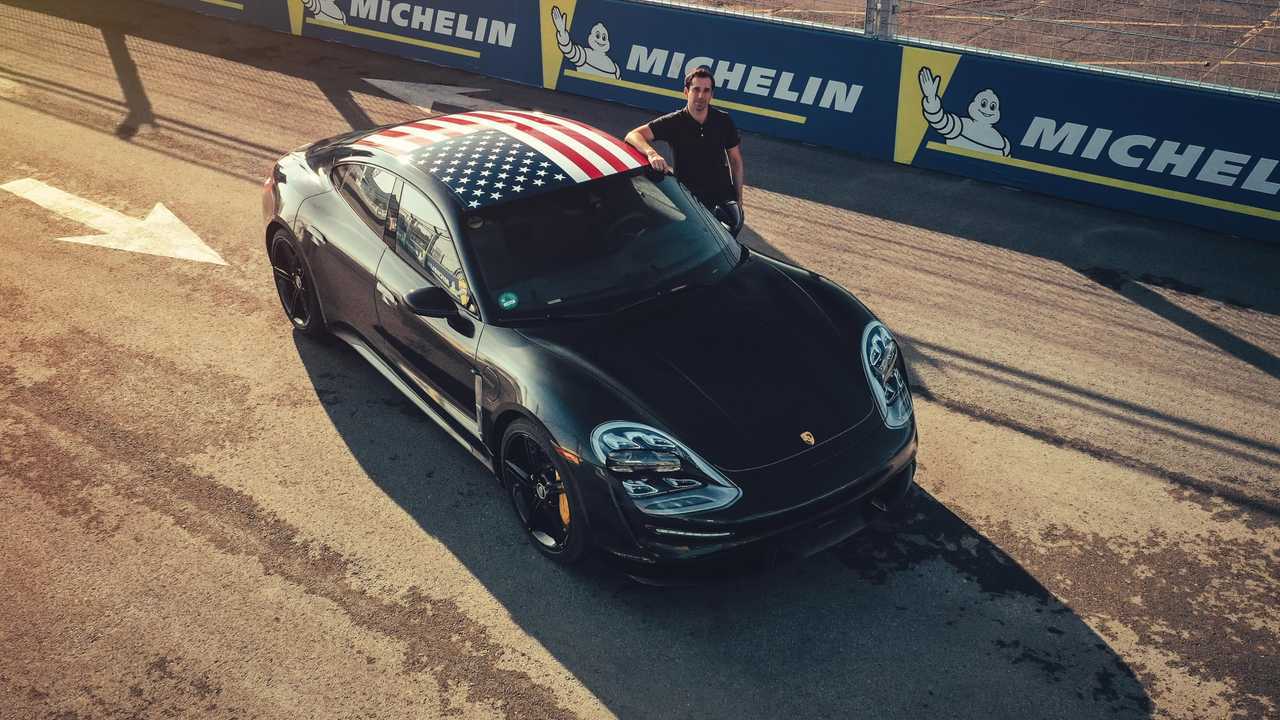 Porsche Taycan, a New York tra le Formula E