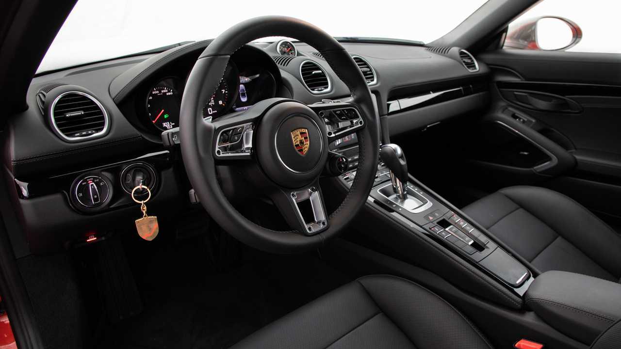 Prueba Porsche 718 Boxster T 2019 vs. VW Golf GTI TCR