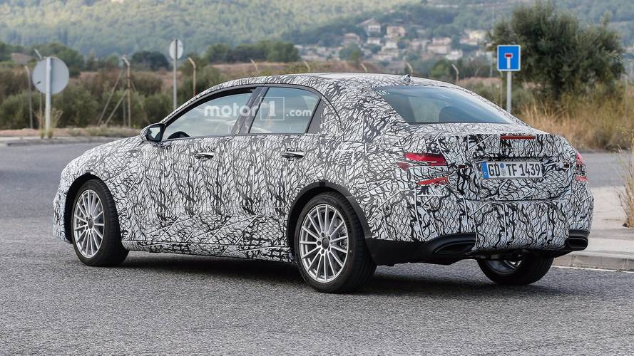 2019 Mercedes A-Serisi Sedan casus foto