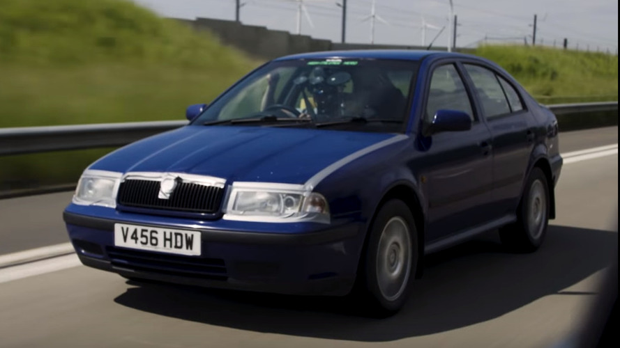 First-gen Skoda Octavia diesel travelling