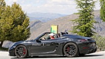 2018 Porsche 718 Boxster Spyder Casus Fotoğraflar