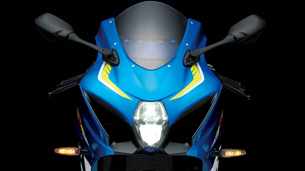 <strong>to the new GSX-R’s aerodynamics.</strong>