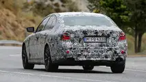 2017 BMW 5-Series plug-in hybrid spy photo