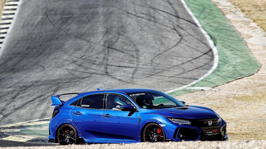 Honda Civic Type R y pilotos HRC
