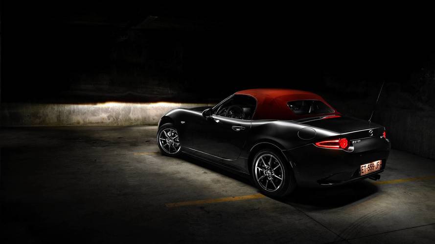 Mazda MX-5 Cherry Top
