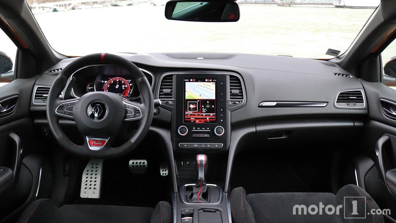 Essai comparatif - Renault Mégane R.S. / SEAT Leon Cupra (2018)