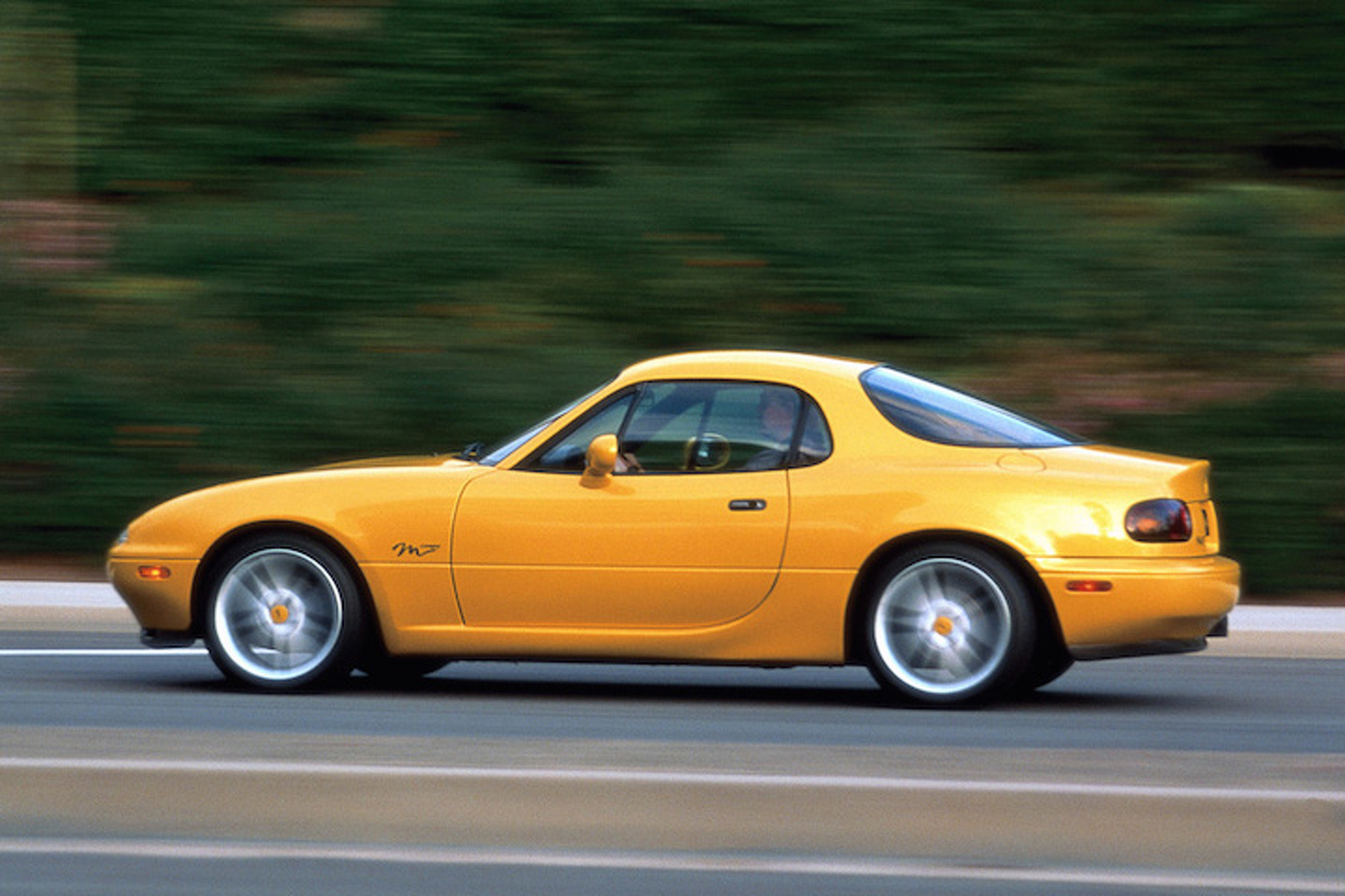 2016 Mazda Miata Coupe Might Actually Hen