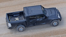 Jeep Wrangler pickup photos espion
