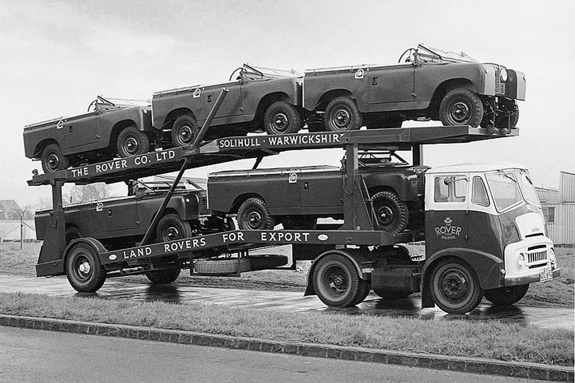 The Land Rover Defender Assembly Line Isn't Done Just Yet