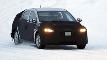2016 Hyundai Prius competitor spy photo